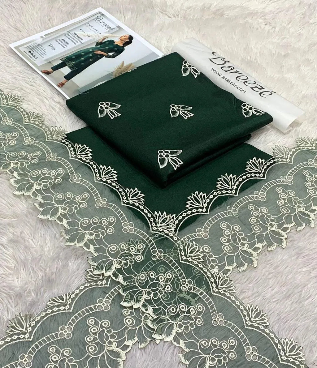 Green Embroidered Women's Lawn Suit Set