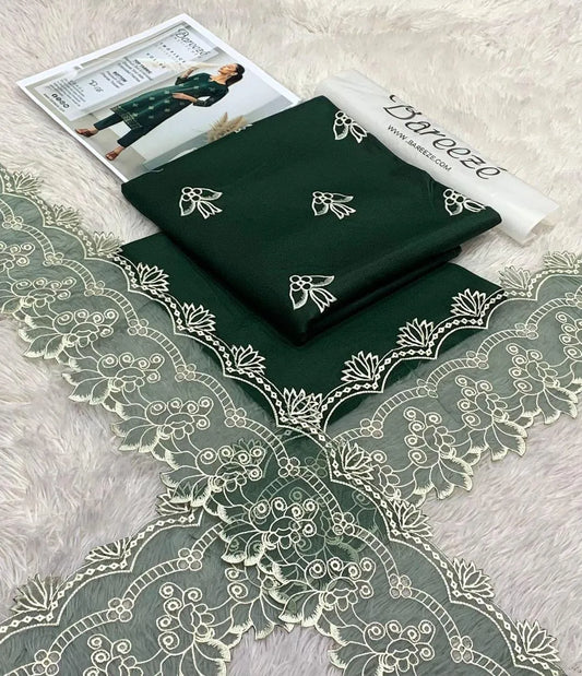 Green Embroidered Women's Lawn Suit Set
