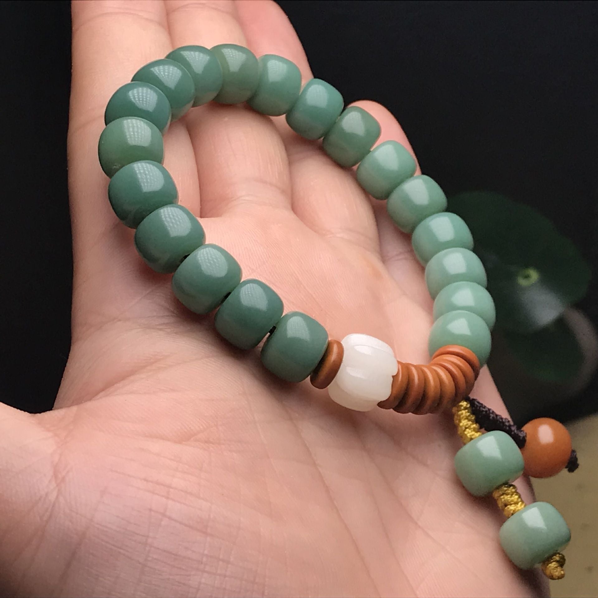 Green Bodhi Root Bracelet for Women with White & Brown Accents
