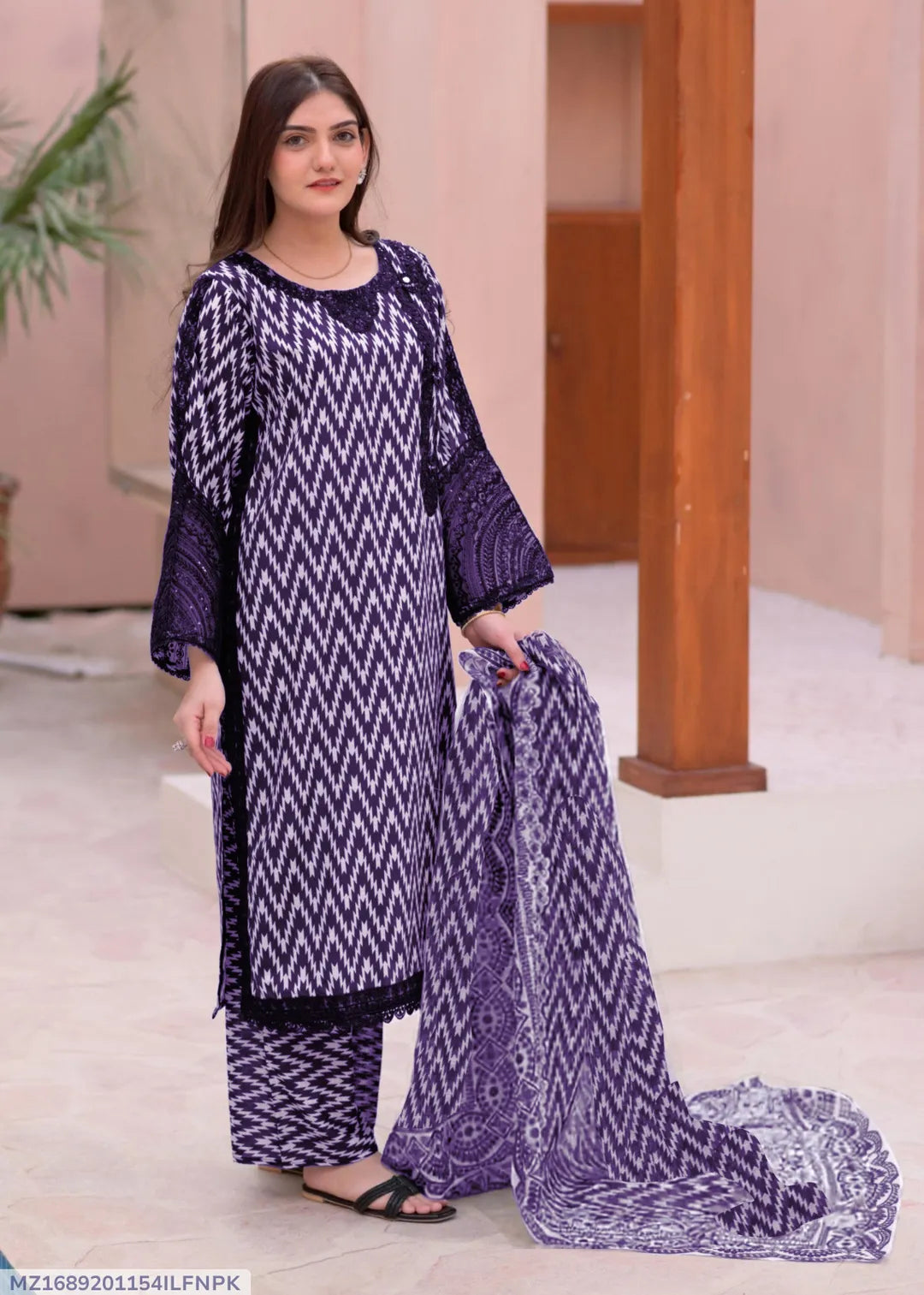 3 Pcs Women's Stitched Dobby Lawn Printed Suit