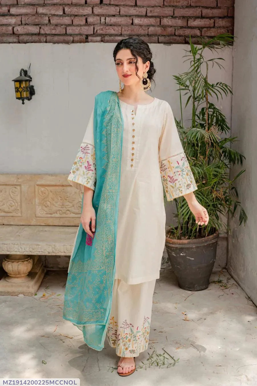 MIX TRENDING DESIGNS 3 Pcs Unstitched Embroidered Suit