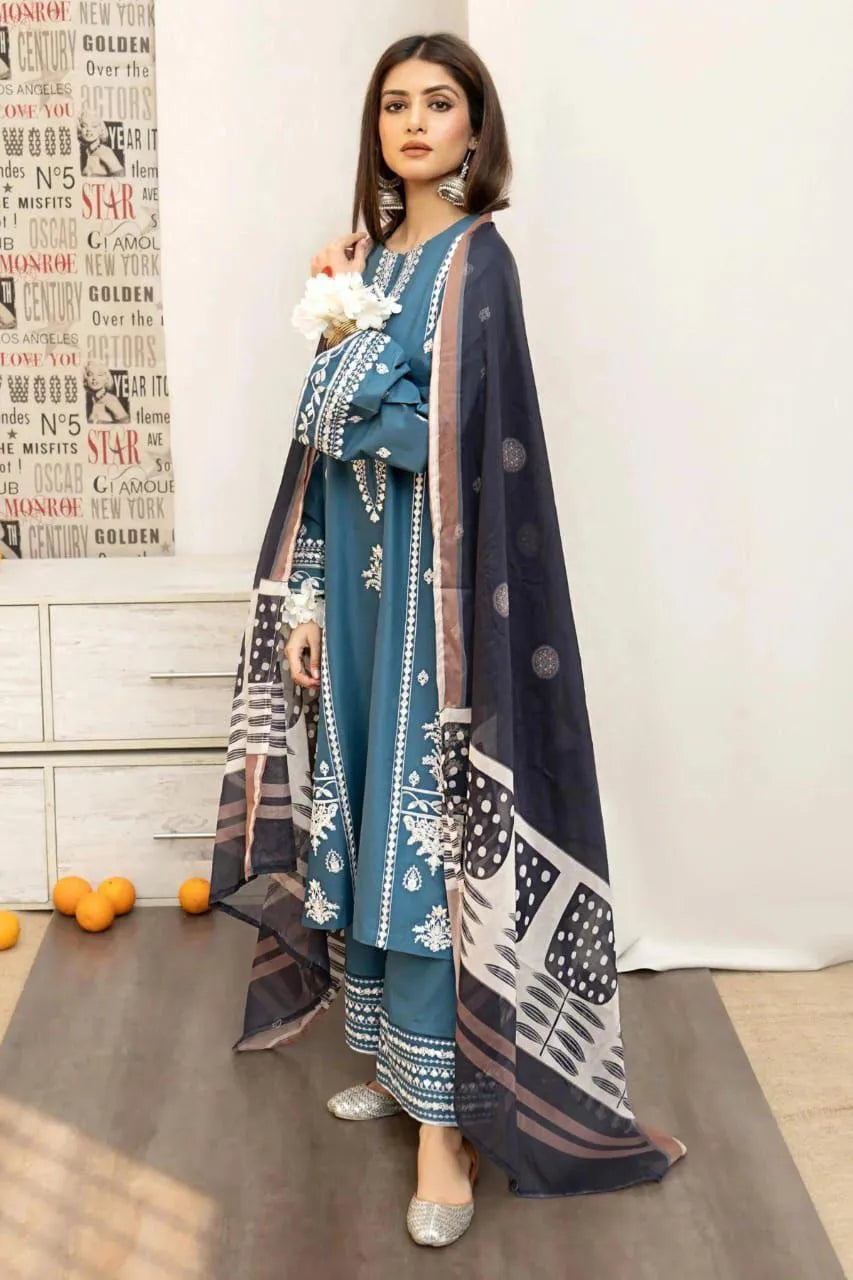 Lilac Embroidered Lawn 3Pcs Suit Set with Printed Diamond Dupatta