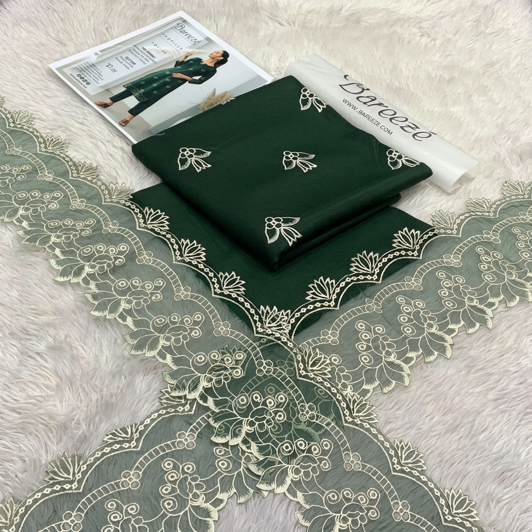 Green Embroidered Women's Lawn Suit Set